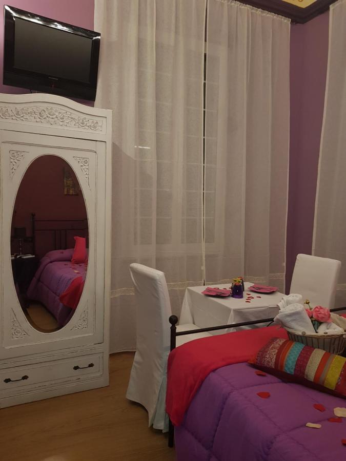 Bed and Breakfast Ghiro Ghiotto П'єтра-Лігуре Екстер'єр фото