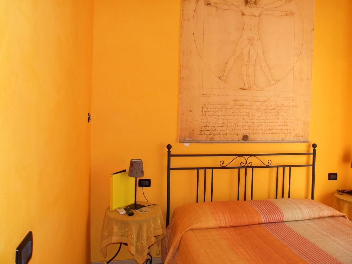 Bed and Breakfast Ghiro Ghiotto П'єтра-Лігуре Екстер'єр фото