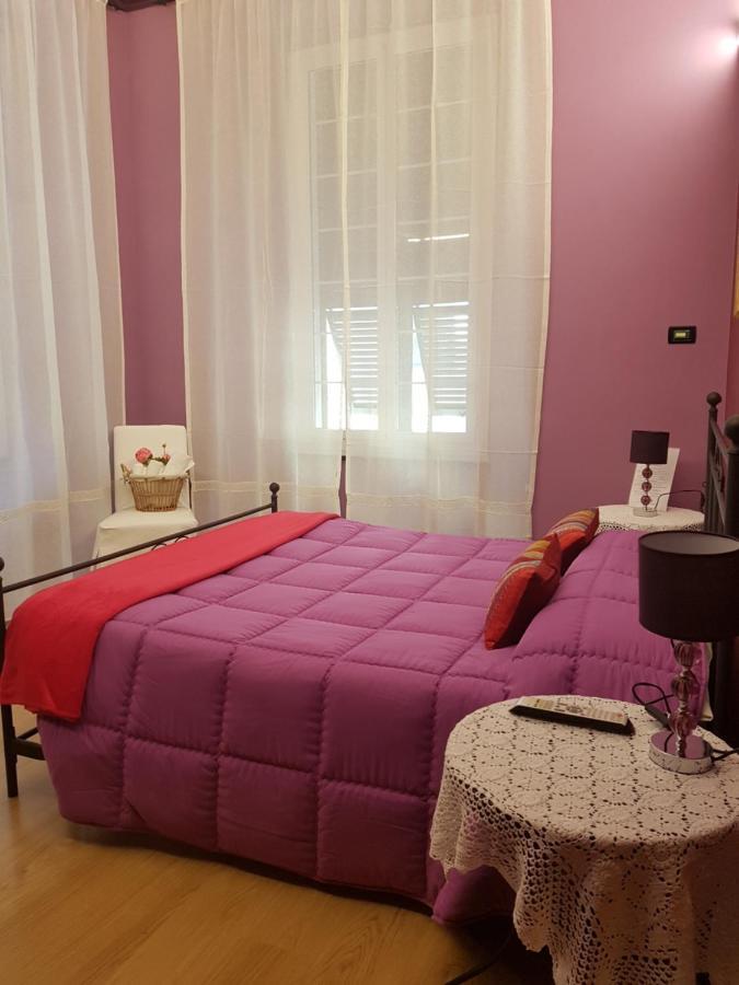 Bed and Breakfast Ghiro Ghiotto П'єтра-Лігуре Екстер'єр фото