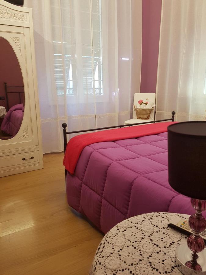 Bed and Breakfast Ghiro Ghiotto П'єтра-Лігуре Екстер'єр фото